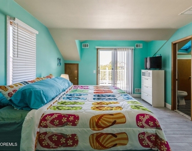 22 Longpoint Drive - Photo Thumbnail 25