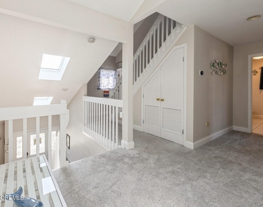 22 Longpoint Drive - Photo Thumbnail 8