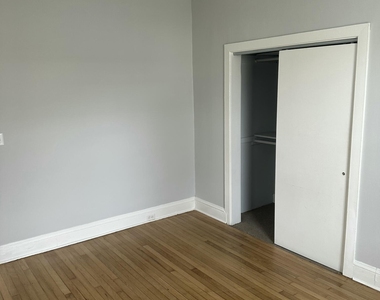 144 E Cliff Street - Photo Thumbnail 6