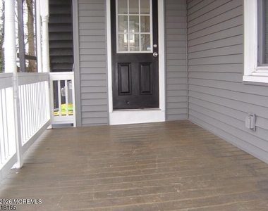 144 E Cliff Street - Photo Thumbnail 1