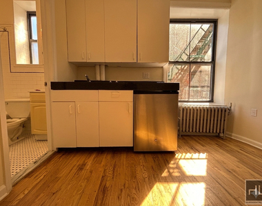 West 72 Street - Photo Thumbnail 1