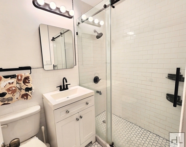 Howard Avenue - Photo Thumbnail 21