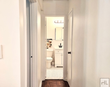 Howard Avenue - Photo Thumbnail 20