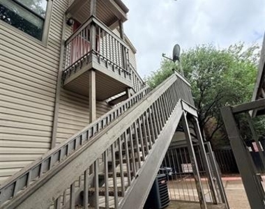 7340 Skillman Street - Photo Thumbnail 12