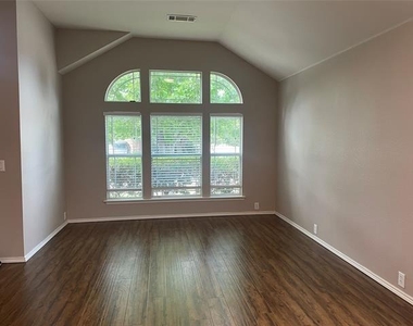 8748 Sagebrush Trail - Photo Thumbnail 7
