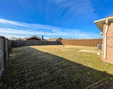 8748 Sagebrush Trail - Photo Thumbnail 31