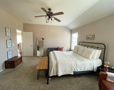 8748 Sagebrush Trail - Photo Thumbnail 18