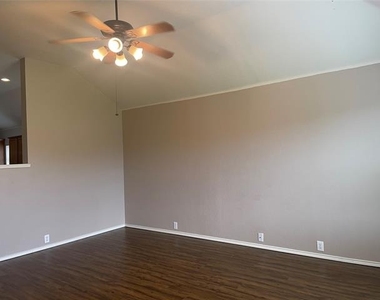8748 Sagebrush Trail - Photo Thumbnail 23