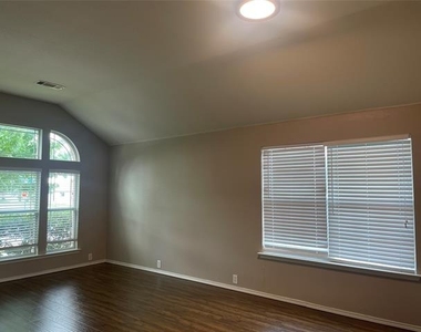 8748 Sagebrush Trail - Photo Thumbnail 5