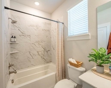3116 Winter Rose Way - Photo Thumbnail 18