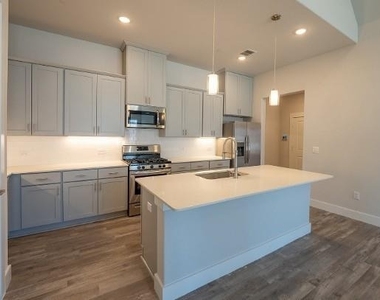 3125 Winter Rose Way - Photo Thumbnail 9
