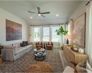 3125 Winter Rose Way - Photo Thumbnail 7