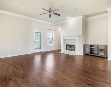 102 Whipperwill Way - Photo Thumbnail 11