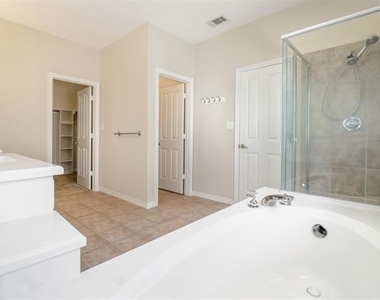 102 Whipperwill Way - Photo Thumbnail 19