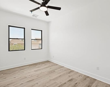 767 W Main Street - Photo Thumbnail 16