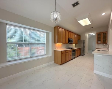 1579 Poets Way - Photo Thumbnail 13
