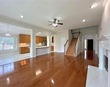1579 Poets Way - Photo Thumbnail 10