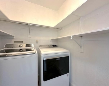 1579 Poets Way - Photo Thumbnail 15
