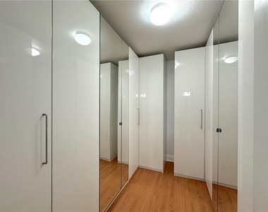 1579 Poets Way - Photo Thumbnail 26
