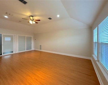 1579 Poets Way - Photo Thumbnail 27