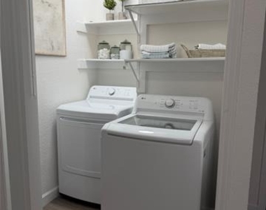 6760 Eastridge Drive - Photo Thumbnail 5