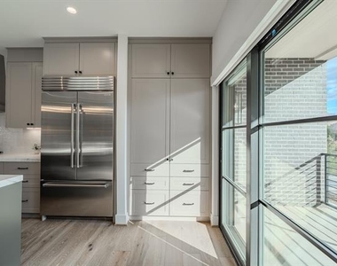 4114 Emerson Avenue - Photo Thumbnail 8