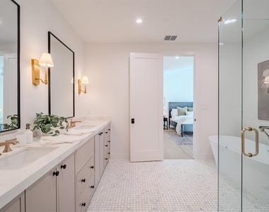 4114 Emerson Avenue - Photo Thumbnail 32