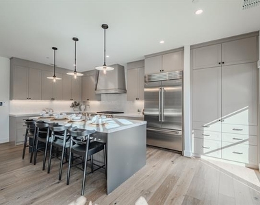 4114 Emerson Avenue - Photo Thumbnail 4