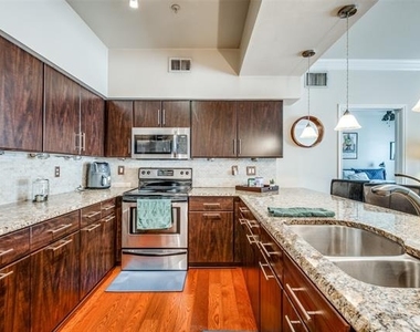 3102 Kings Road - Photo Thumbnail 4