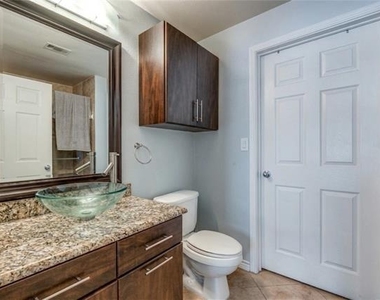 3102 Kings Road - Photo Thumbnail 16