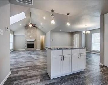 6919 Echo Bluff Drive - Photo Thumbnail 4