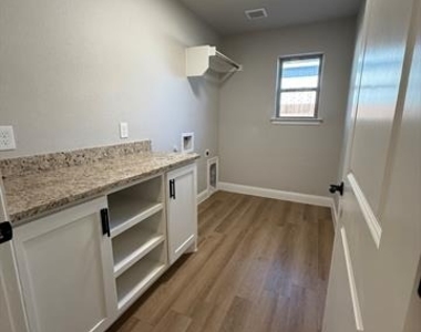 1664 Whiterock - Photo Thumbnail 5