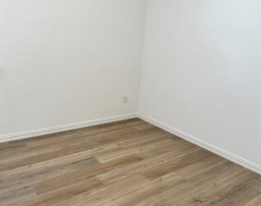 1008 Chip Street - Photo Thumbnail 11