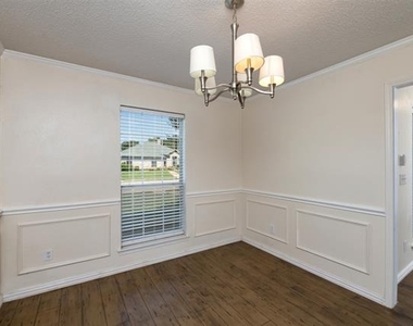 1410 Brookside Drive - Photo Thumbnail 9