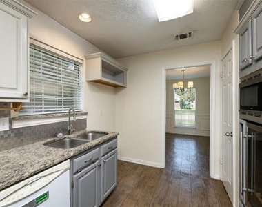 1410 Brookside Drive - Photo Thumbnail 7