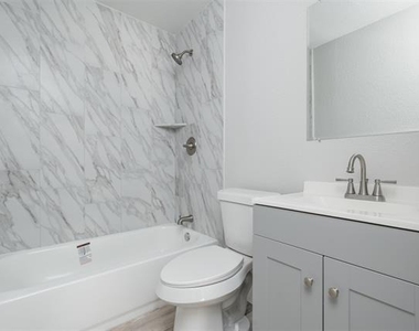 5914 Asbury Avenue - Photo Thumbnail 13