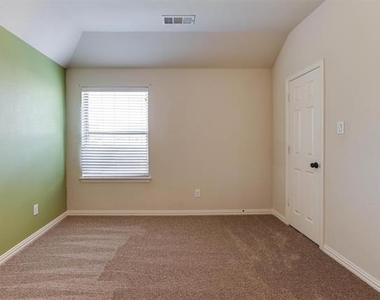 419 Rio Grande Drive - Photo Thumbnail 23