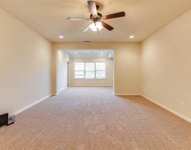 419 Rio Grande Drive - Photo Thumbnail 21