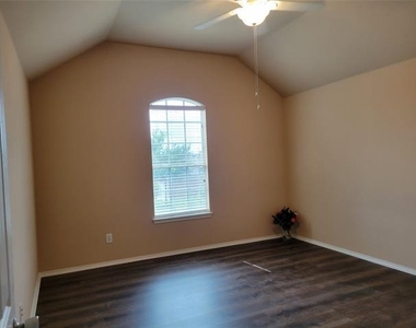 2810 Morgan Drive - Photo Thumbnail 37