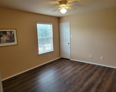 2810 Morgan Drive - Photo Thumbnail 35