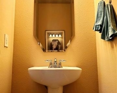 2810 Morgan Drive - Photo Thumbnail 5