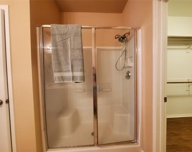 2810 Morgan Drive - Photo Thumbnail 11