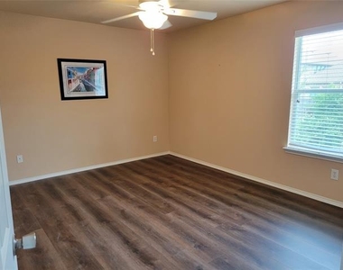 2810 Morgan Drive - Photo Thumbnail 33