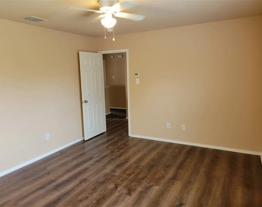 2810 Morgan Drive - Photo Thumbnail 36