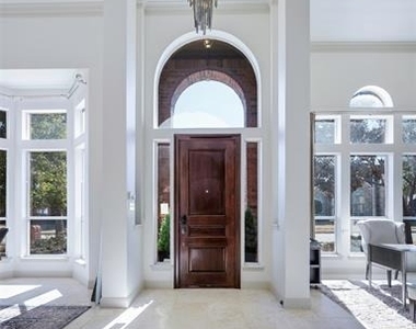 5913 Hempstead Drive - Photo Thumbnail 2