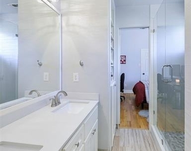 5913 Hempstead Drive - Photo Thumbnail 23