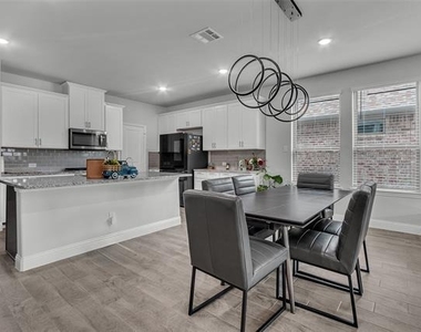 3708 Jan Camille Court - Photo Thumbnail 17