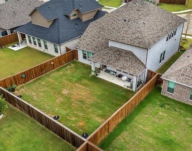 3708 Jan Camille Court - Photo Thumbnail 4