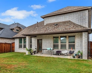 3708 Jan Camille Court - Photo Thumbnail 5