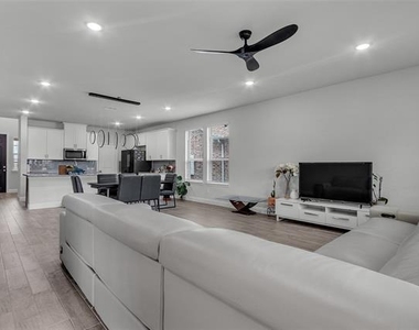 3708 Jan Camille Court - Photo Thumbnail 22